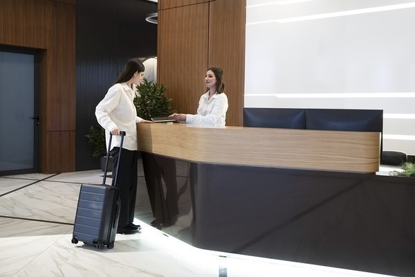 Cualidades de un recepcionista de hotel