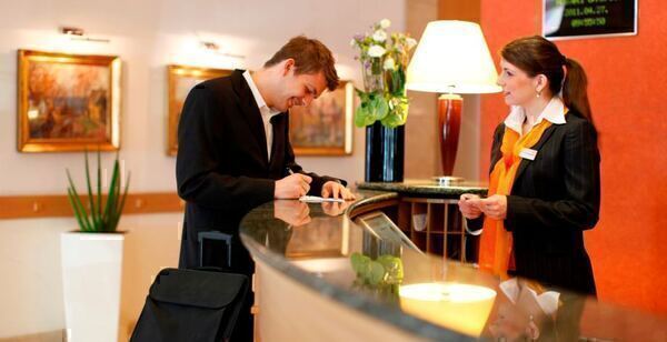 Recepcionista de hotel curso|curso de recepcion hotelera