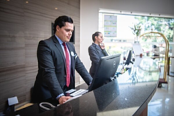 Recepcionista de hotel curso|curso de recepcion hotelera